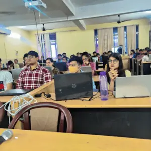 DSD 100 students and laptop